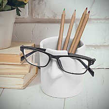 Bleistifthalter mit Brillenhalter