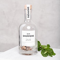 SNIPPERS GIN. Stellen Sie Ihren eigenen Gin in einer Flasche her. 350ml 