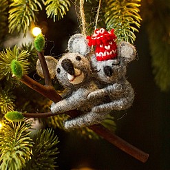 Weihnachtsschmuck aus Filz in Form von Koalas