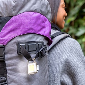 Wiederaufladbare und magnetische Mini-LED-Taschenlampe 