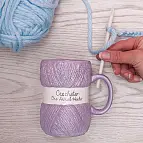 Becher in Form eines Wollknäuels