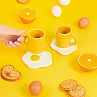 2er Set Kaffeetassen mit Untertasse in Spiegelei-Form