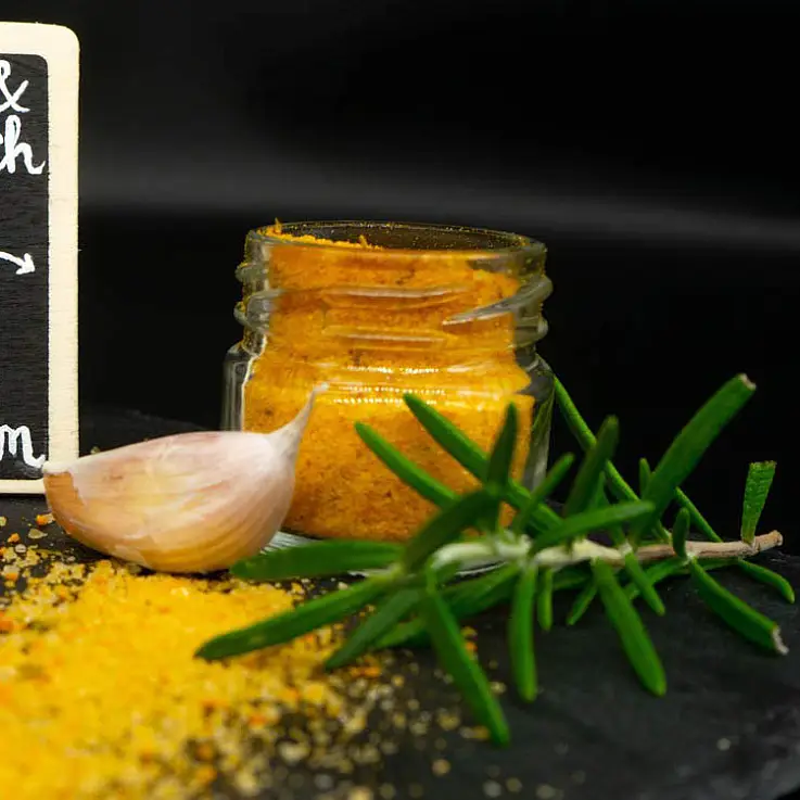 Meersalz mit Safran und Knoblauch