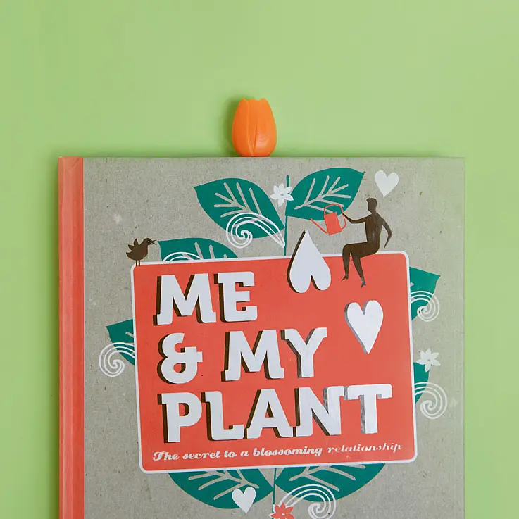 Ein originelles Geschenk für Liebhaber des Lesens und der Blumen.