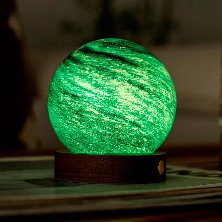 Stellares Ozeanmodell mit grünem Licht