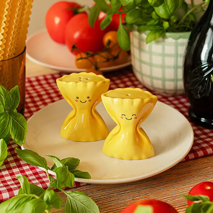 Salz- und Pfefferstreuer in Nudelform