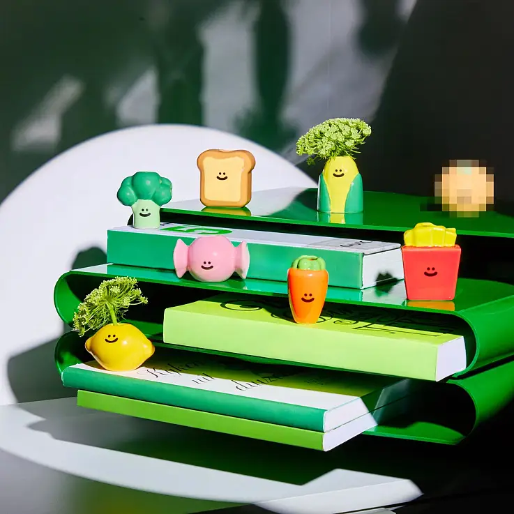 Überraschungsbox mit Mini-Vase in Lebensmittelform