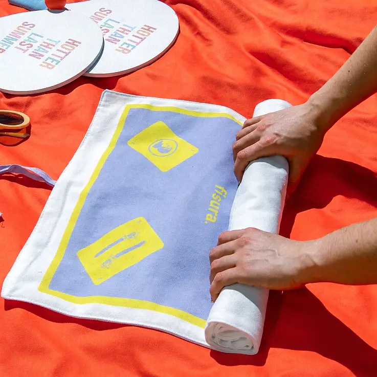 Materialien: Polyester- und Baumwollgewebe