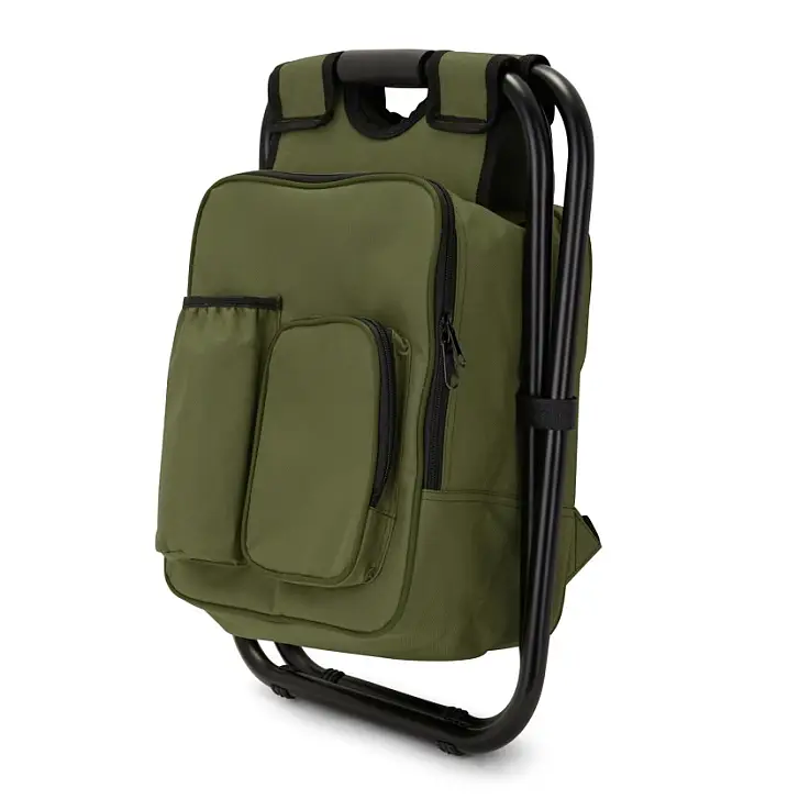 Mit 2 Außentaschen vorne und 1 Tasche hinten